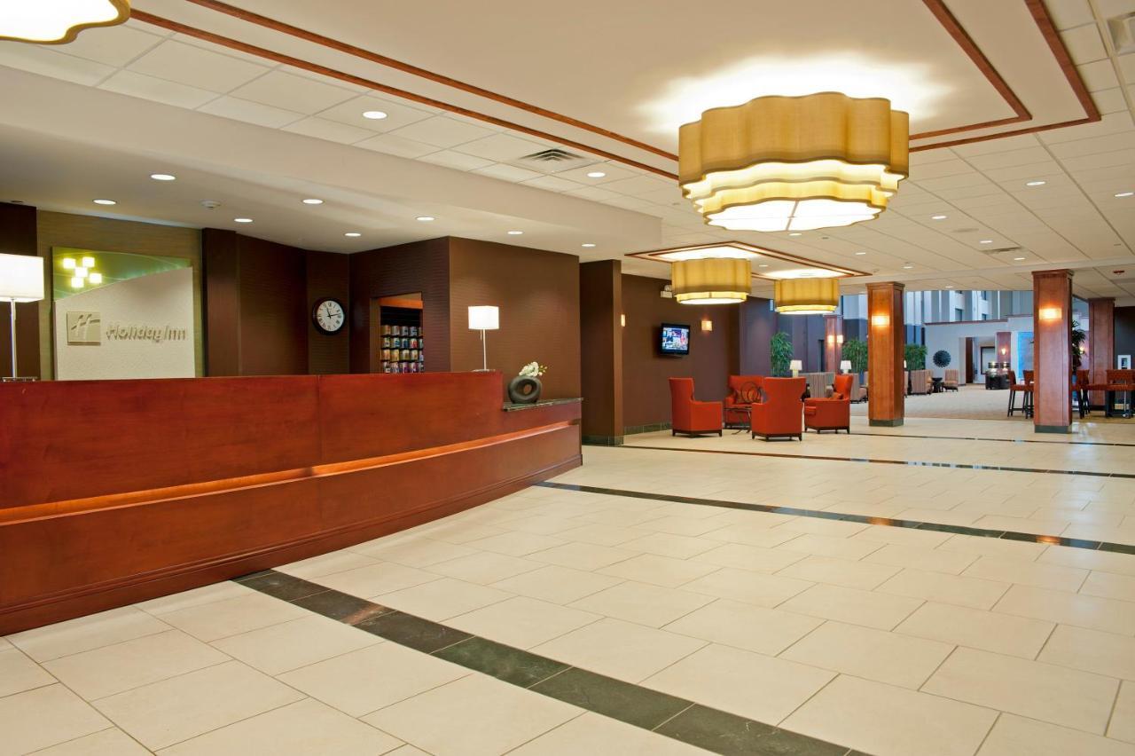 Holiday Inn Itasca - Woodfield Area Exterior photo